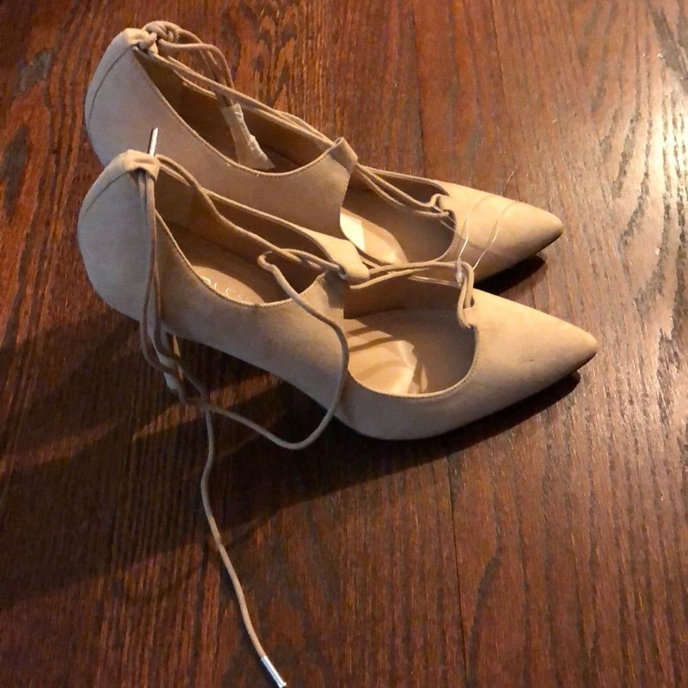 Charles David nude heels - Picture 4 of 4